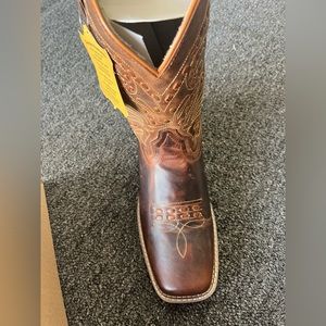 Womens Cowboy boots 9.5 wide brown